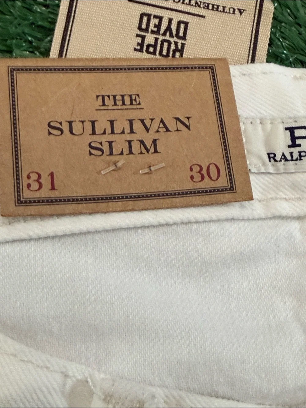 Polo Ralph Lauren The Sullivan Slim Jean – White with Multicolored Horsemen
